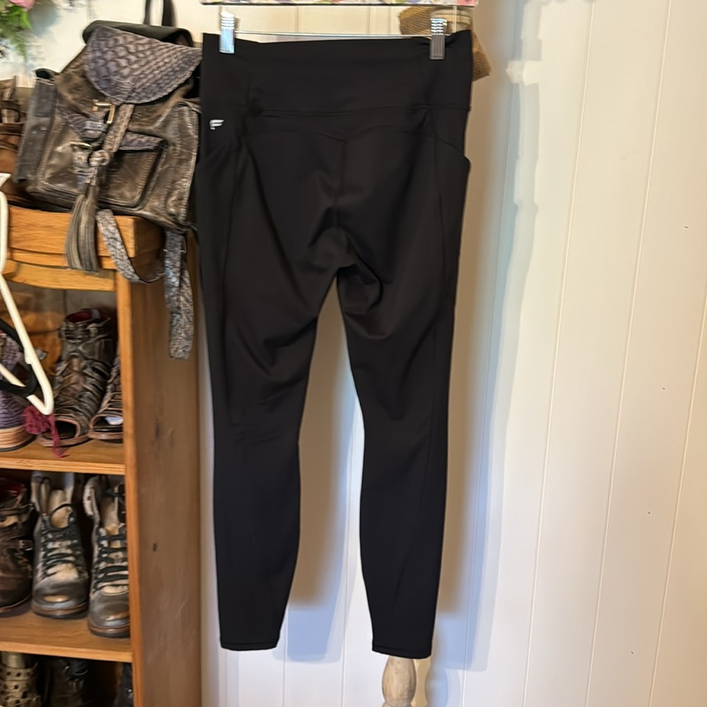 Fabletics Pure Lux - Picture 2 of 2